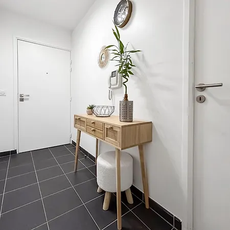 Appartement Cosy & Calme Avec Parking Prive *