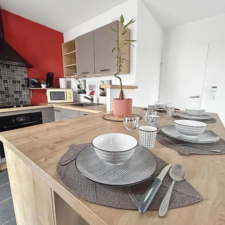 Cosy & Calme Avec Parking Prive Appartement *
