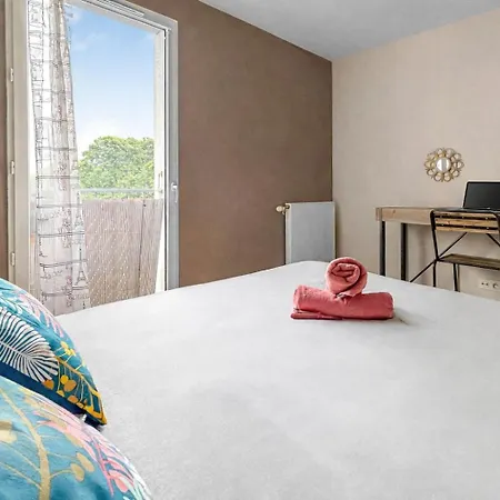 Appartement Massy - Parking Prive - Rer B Et C - Orly - Ventilateur Apartment